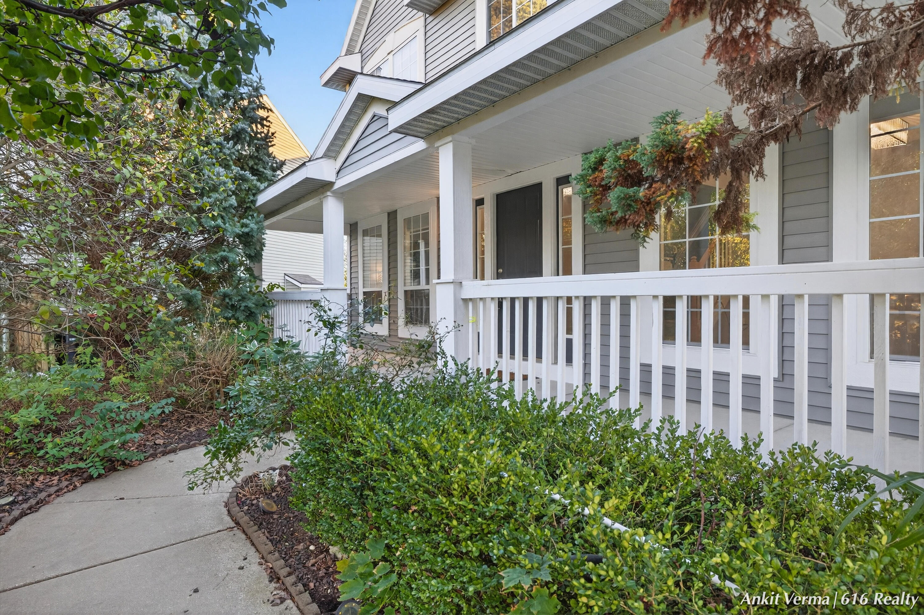 3668 Running Brook SE