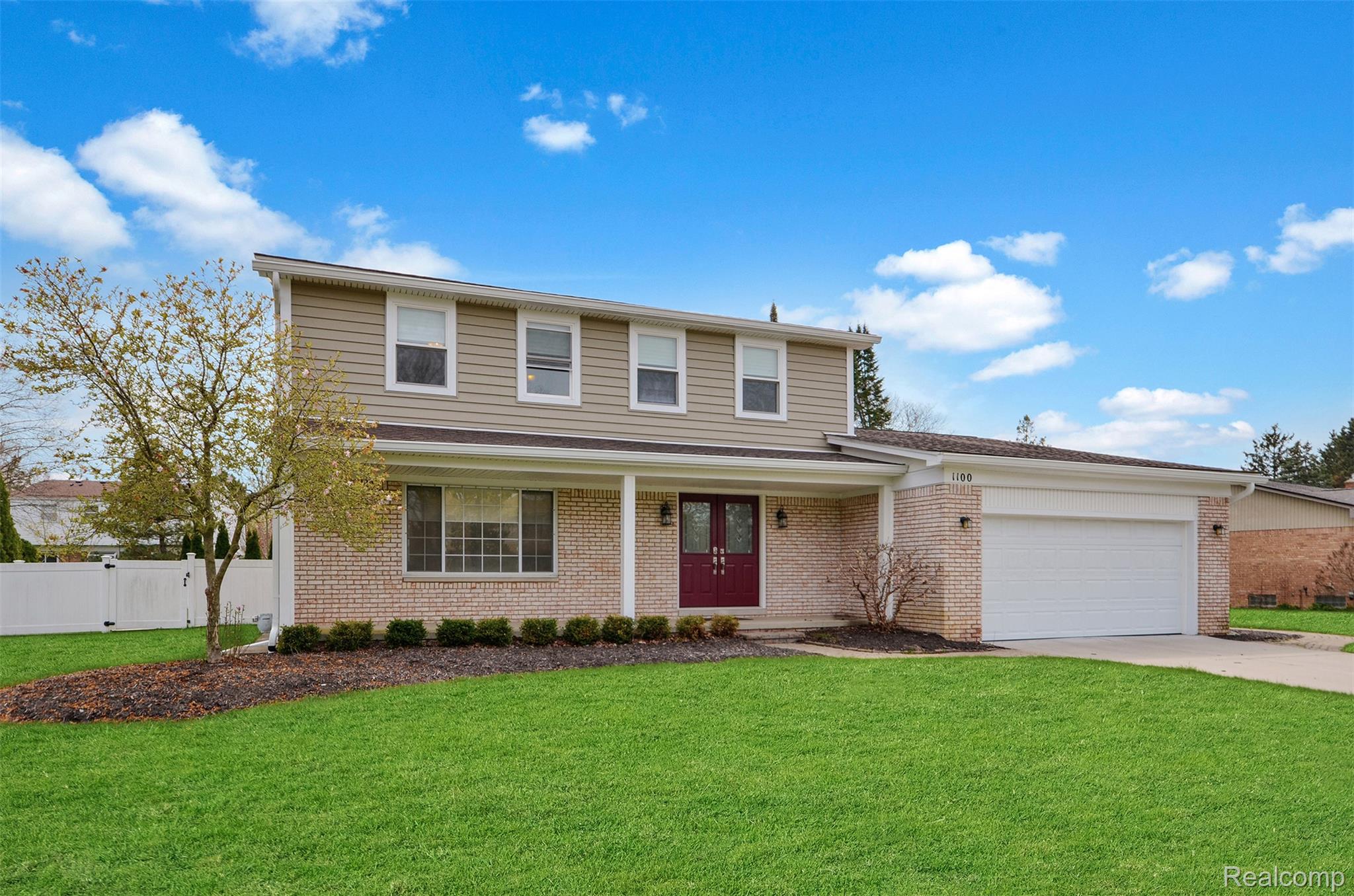1100 Shallowdale Drive