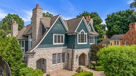 620 Lakeside Drive Birmingham City Oakland MI 48009