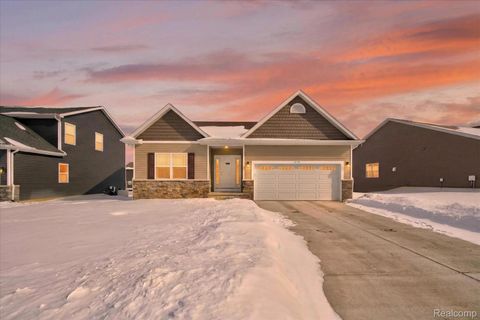 6156 Summerbrooke Circle Handy Township MI 48836