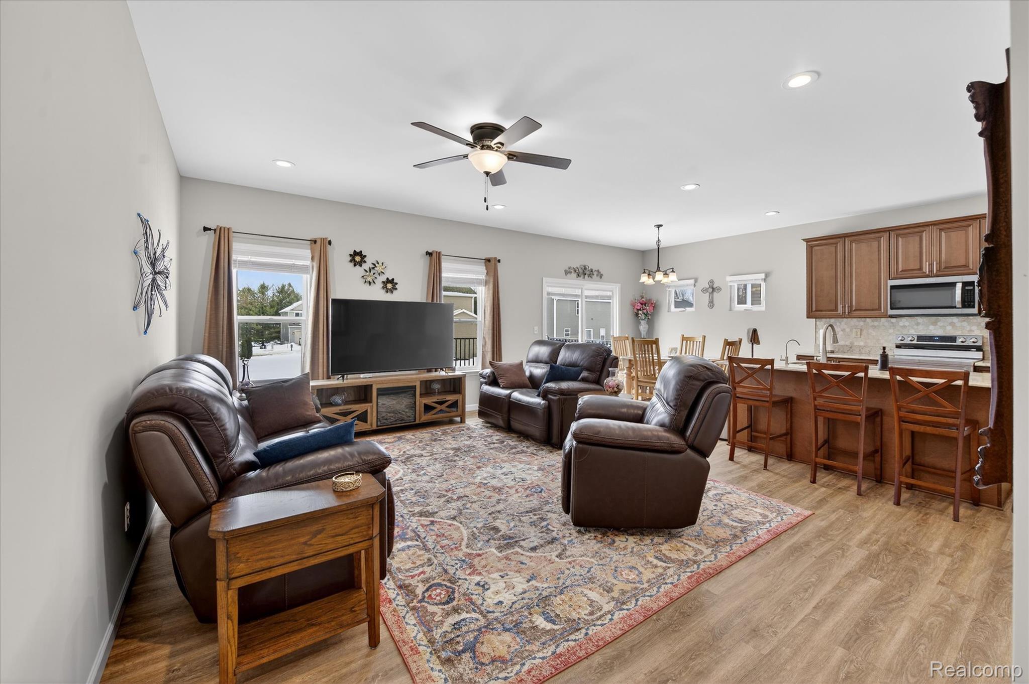 6156 Summerbrooke Circle