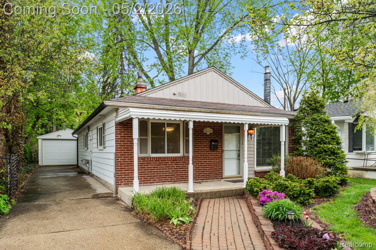 323 N Campbell Road
