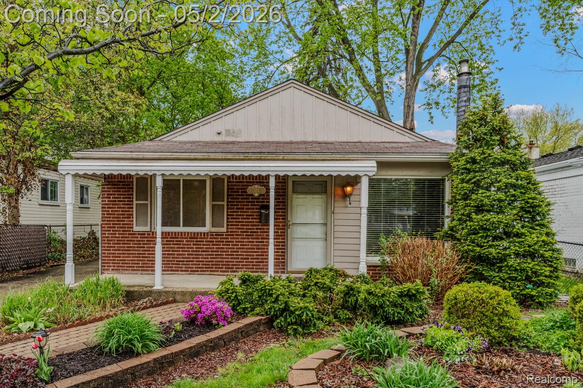 323 N Campbell Road