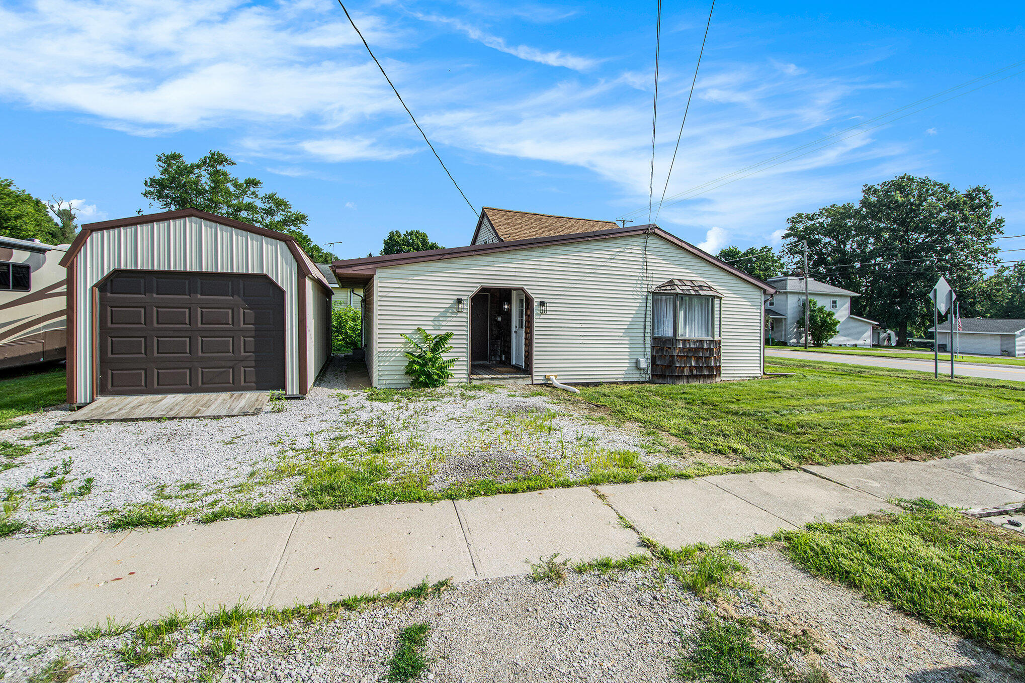 Addison Village, Michigan 49220, United States, 3 Bedrooms Bedrooms, ,1 BathroomBathrooms,Residential,Active,182474