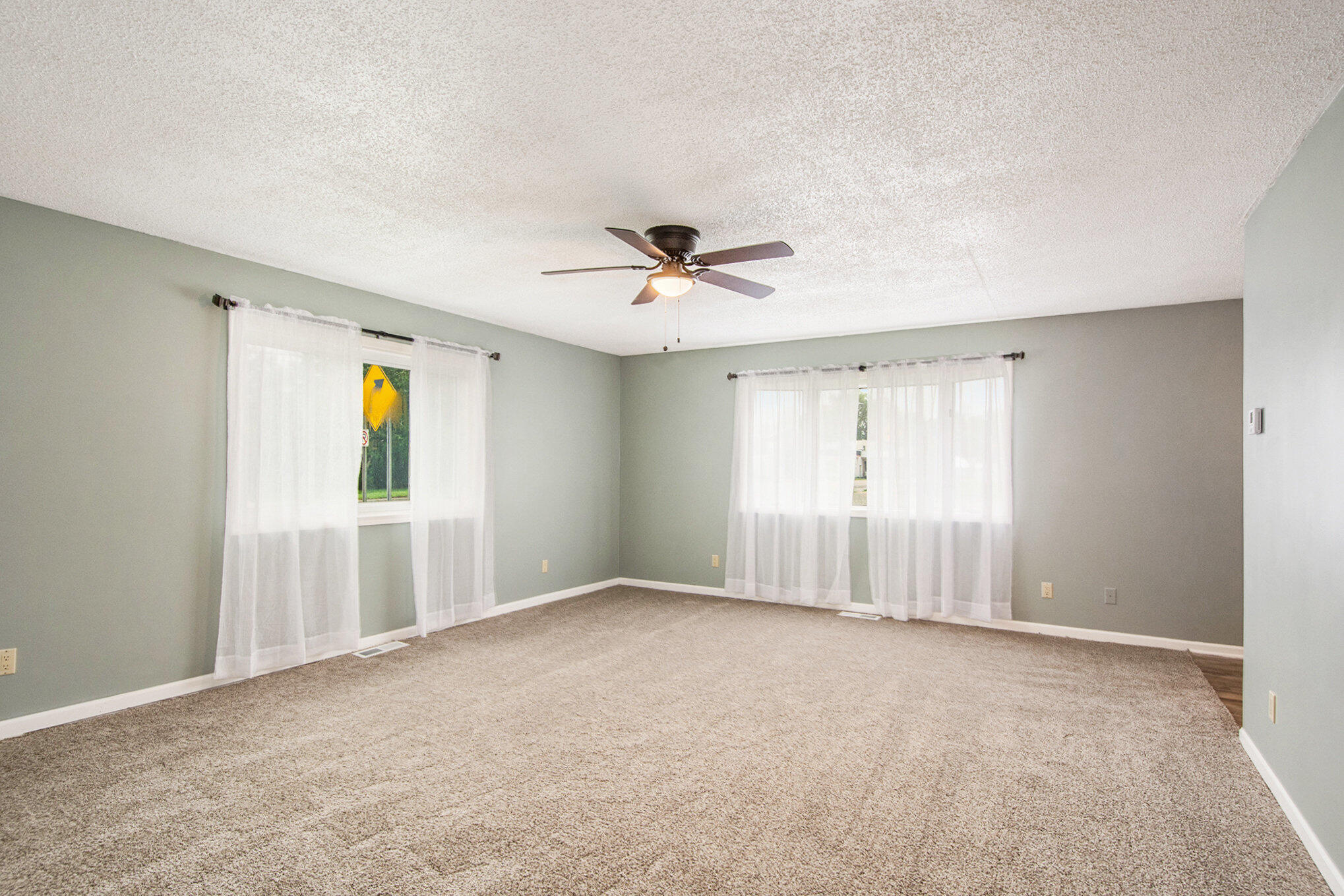 Addison Village, Michigan 49220, United States, 3 Bedrooms Bedrooms, ,1 BathroomBathrooms,Residential,Active,182474