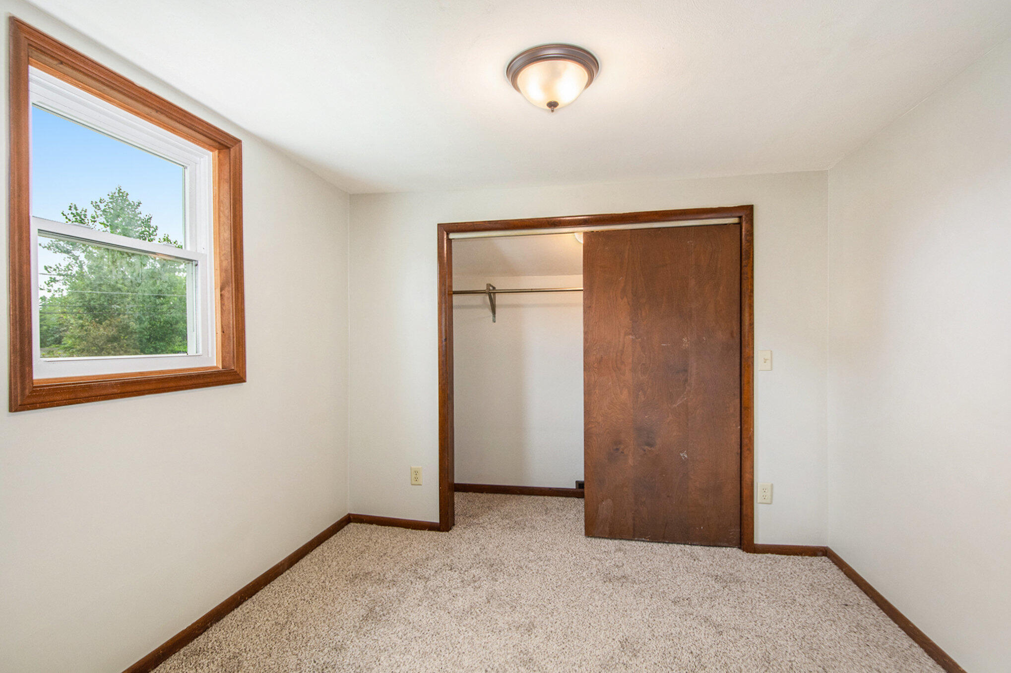 Addison Village, Michigan 49220, United States, 3 Bedrooms Bedrooms, ,1 BathroomBathrooms,Residential,Active,182474