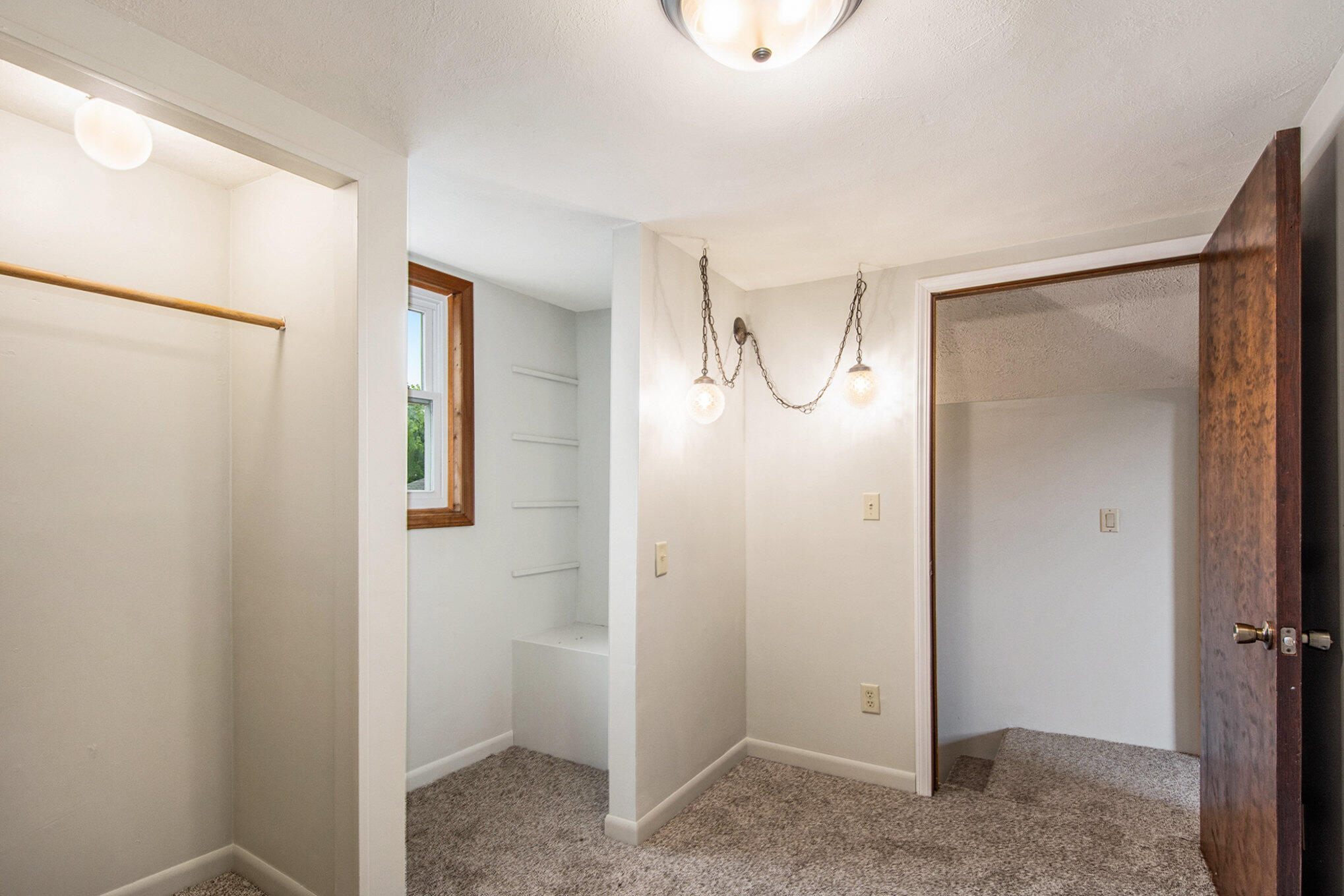 Addison Village, Michigan 49220, United States, 3 Bedrooms Bedrooms, ,1 BathroomBathrooms,Residential,Active,182474