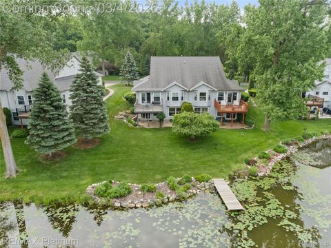 2336 Swans Cove 7 Fenton Charter Township MI 48430