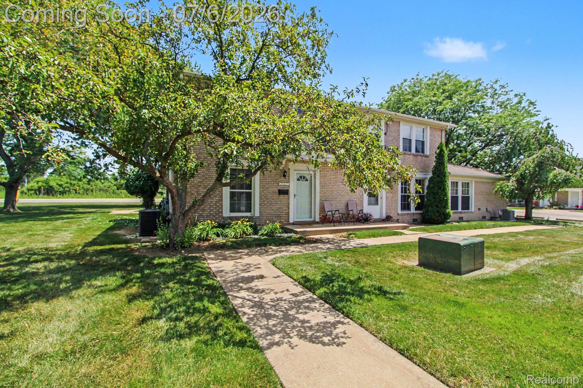 28427 Longmeadow Lane