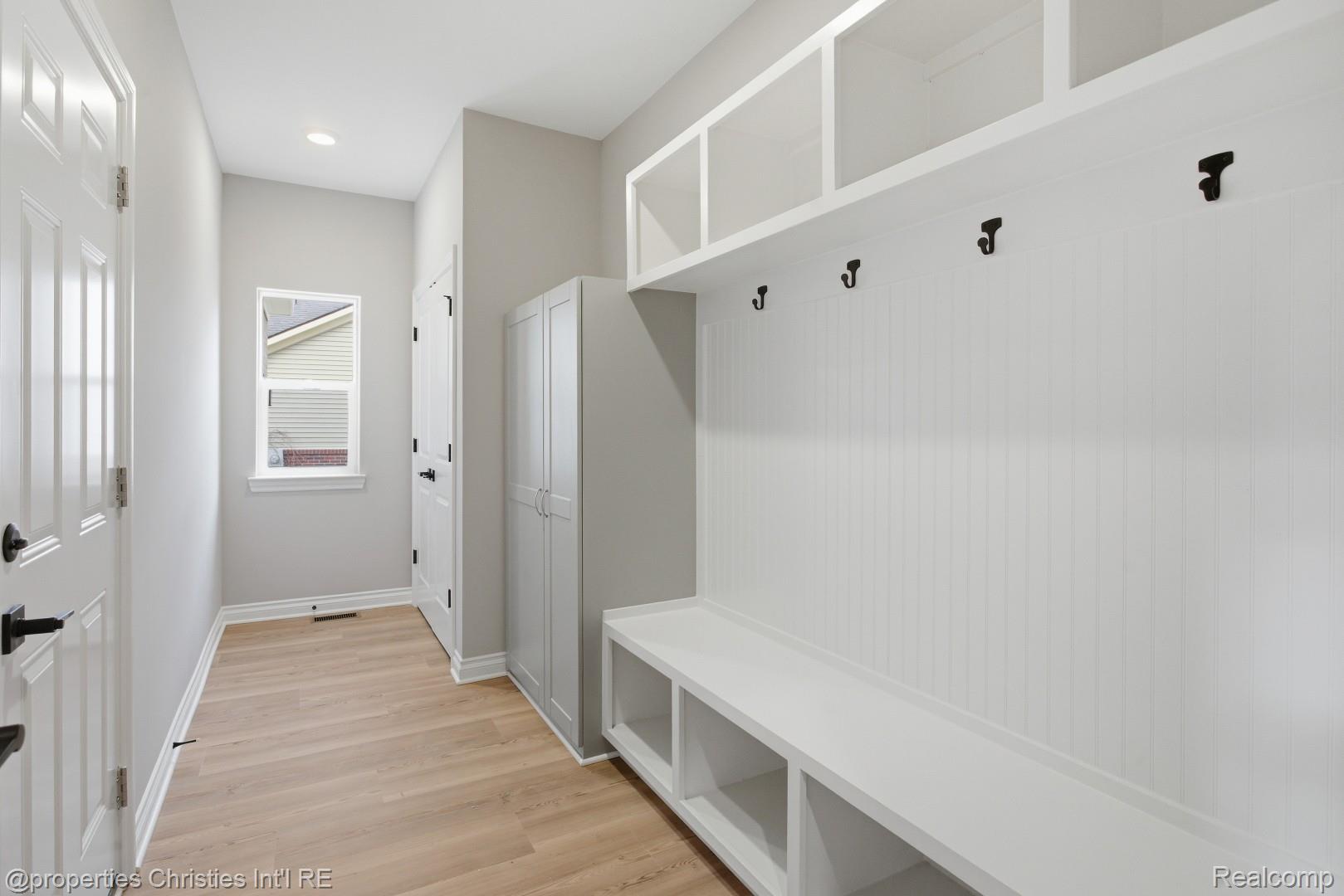 23397 Crescent Ridge Drive