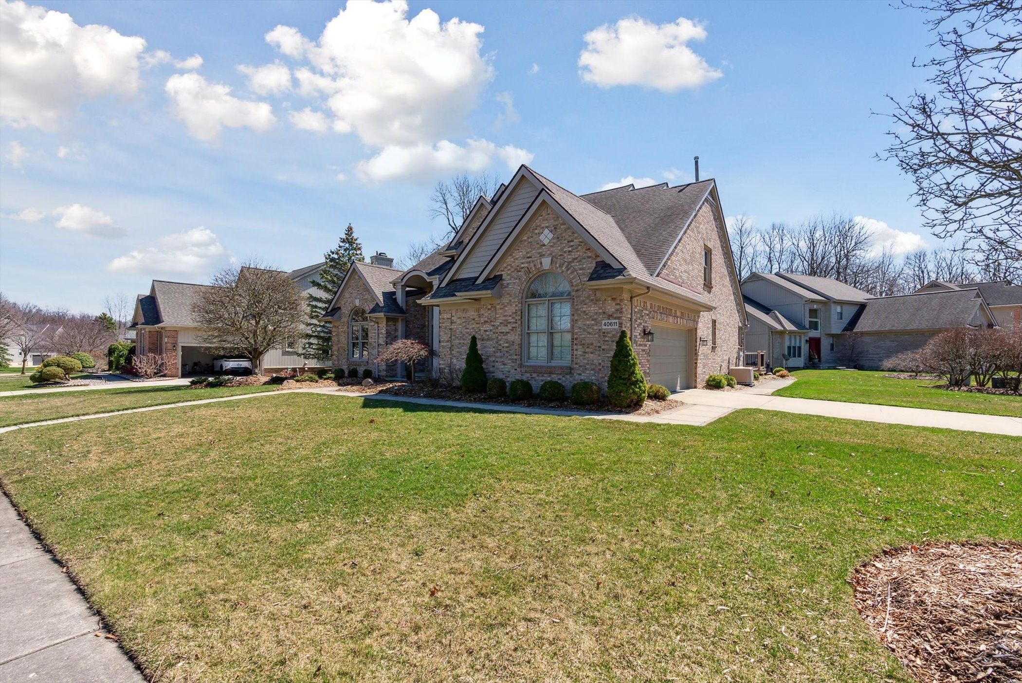 40611 PAISLEY Circle