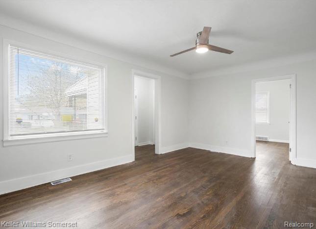 22625 Oaklane Street