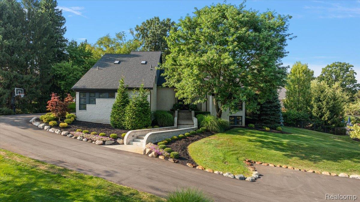 4884 Cider Hill Drive