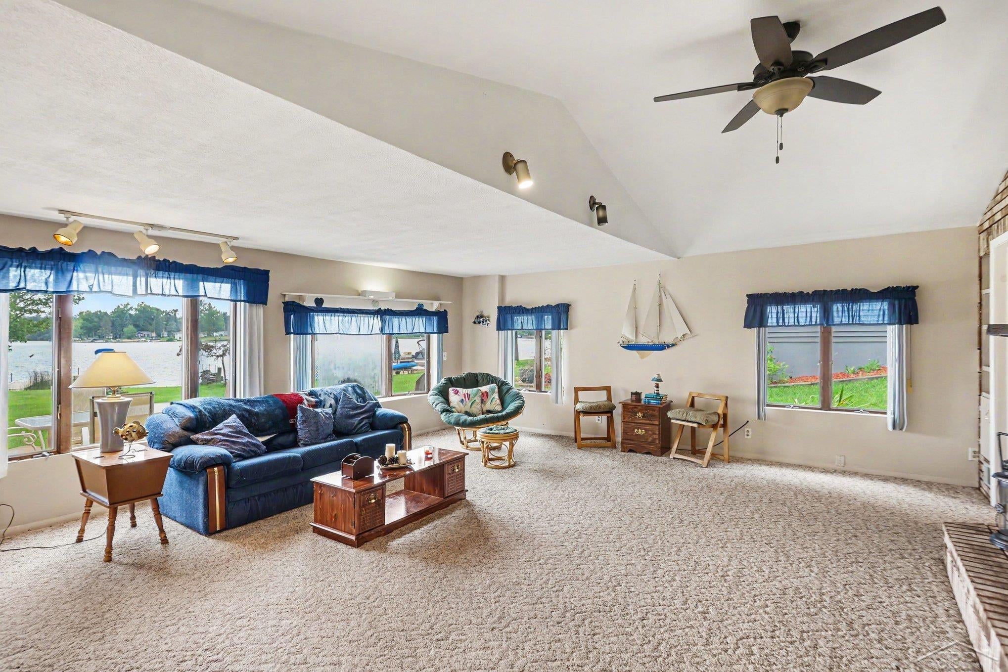 2298 La Plante Road