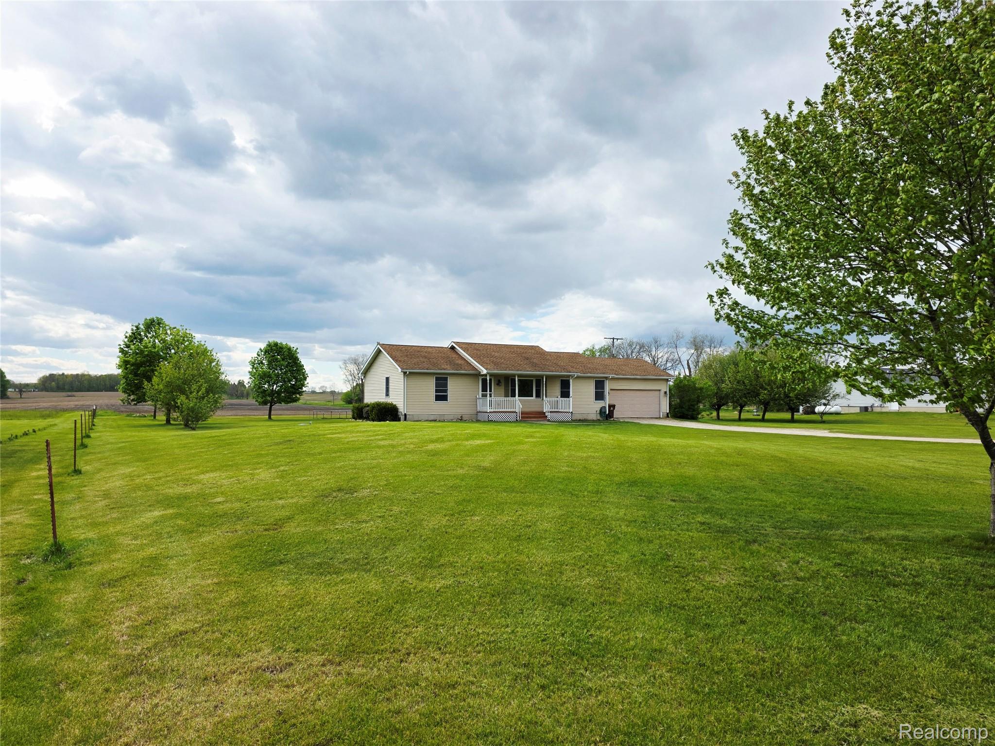 10423 Fowlerville Road