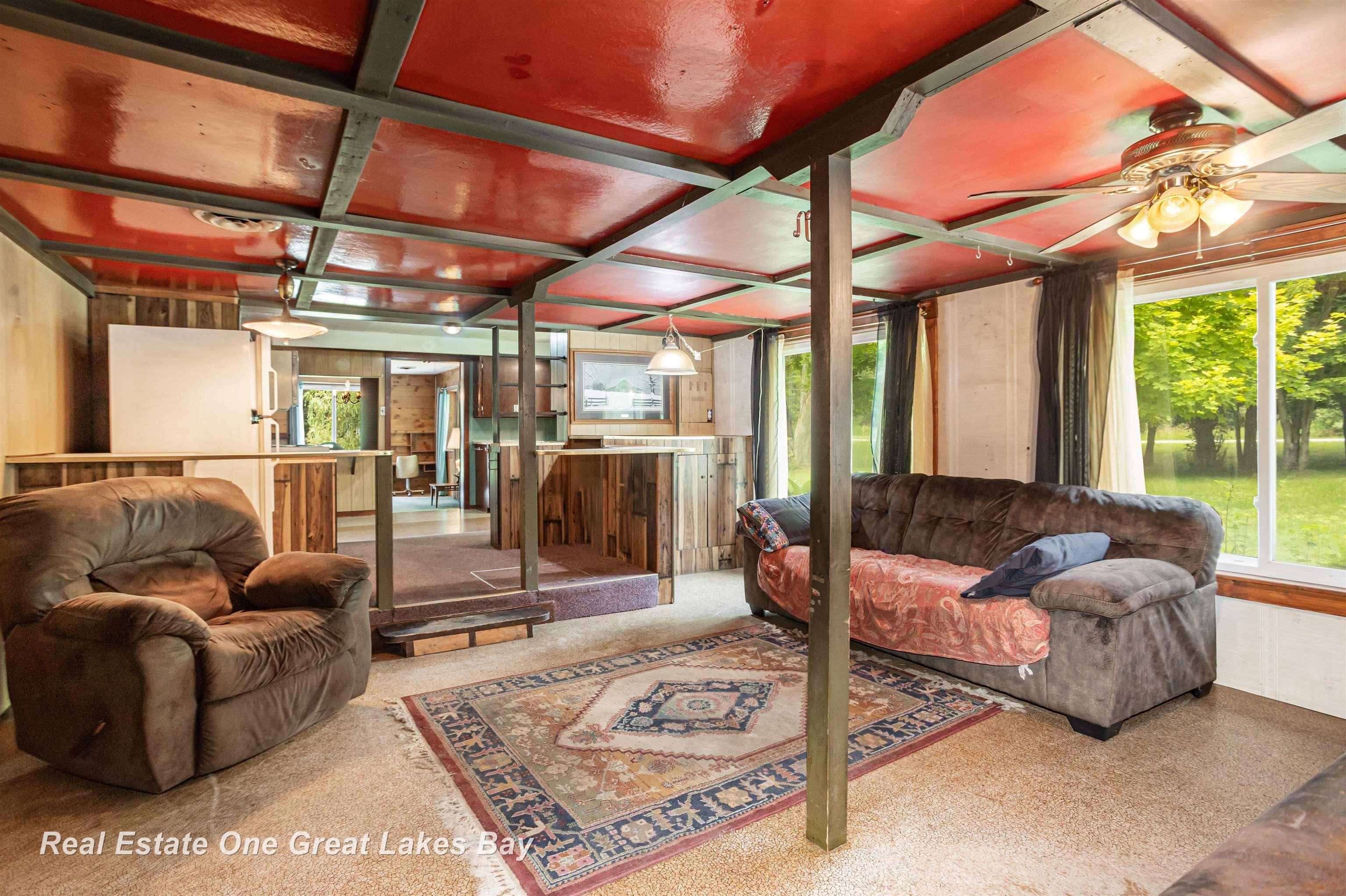 205 N Everett Road