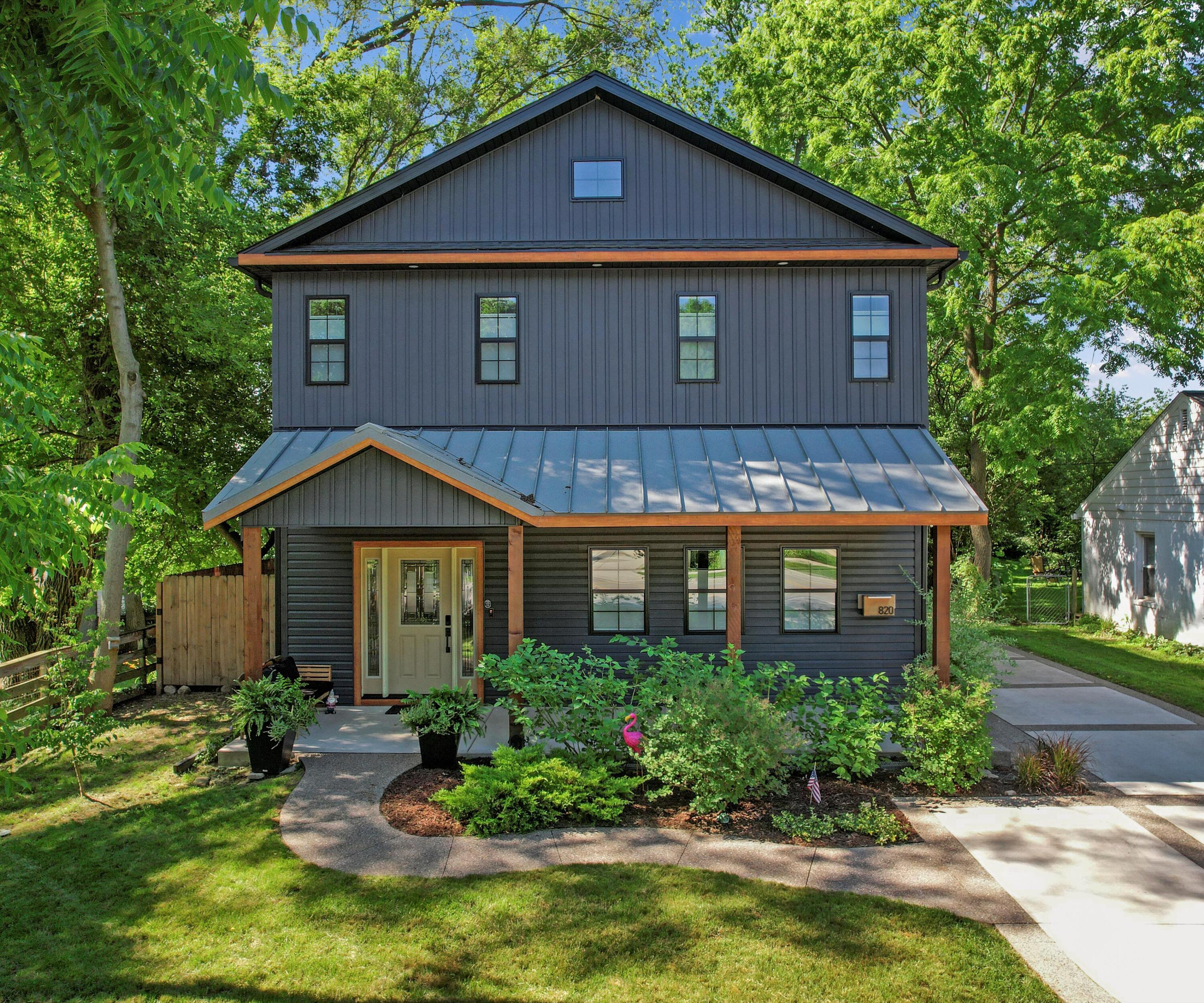 820 Barton Drive