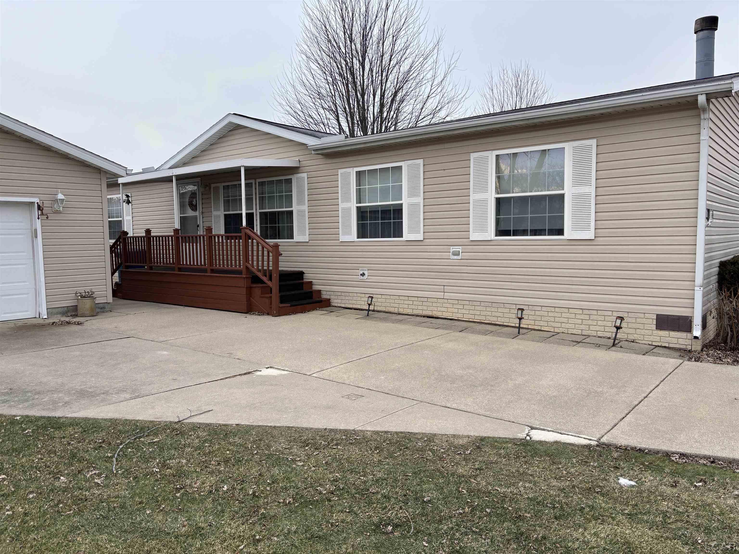 418 Birchwood Lot 195 Court