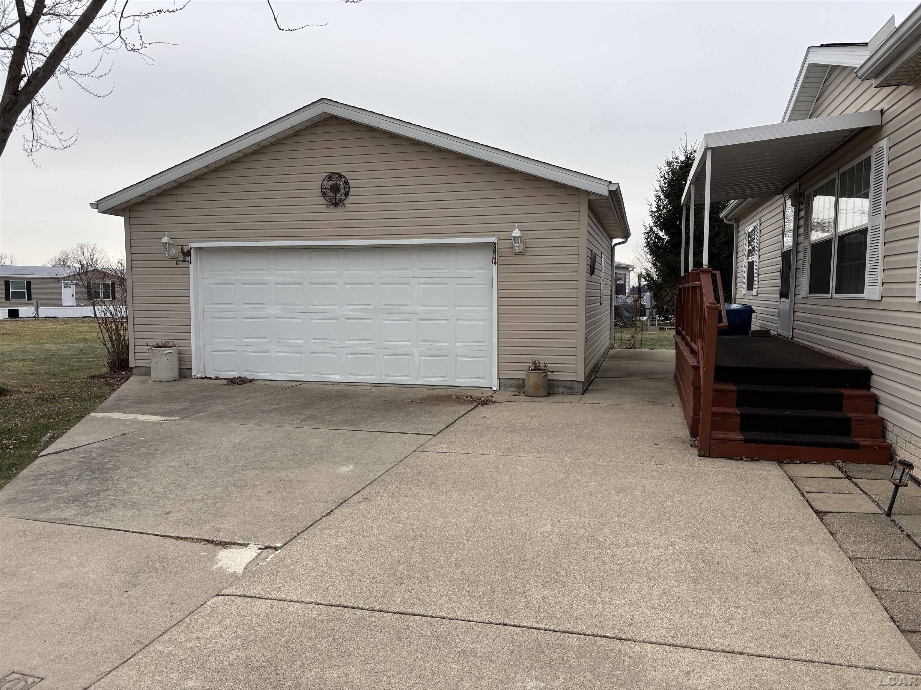 418 Birchwood Lot 195 Court