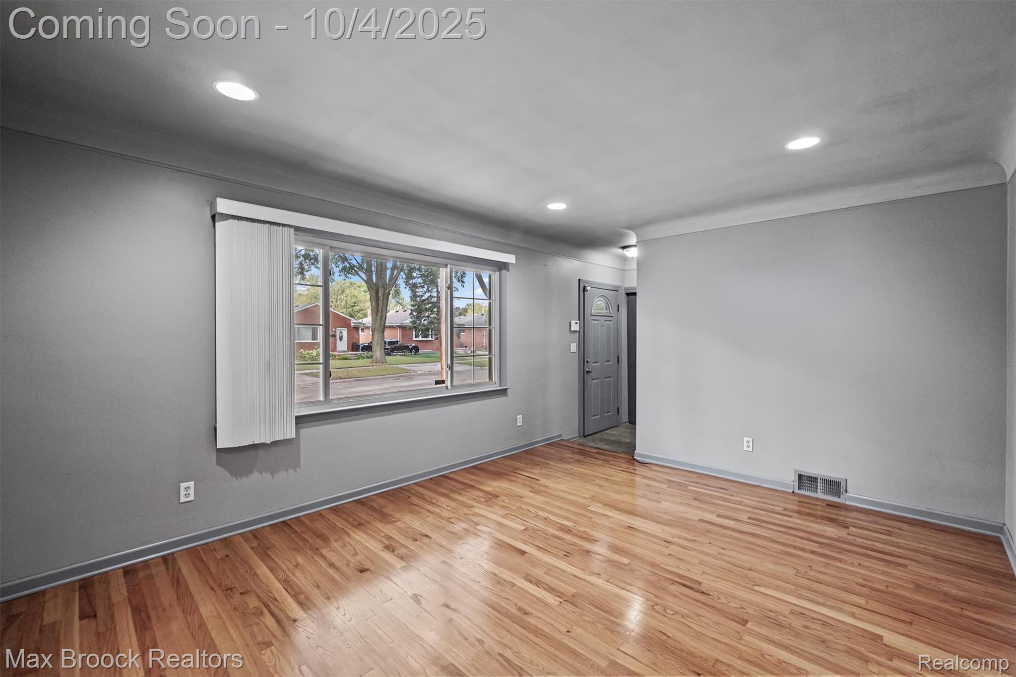 8282 Nightingale Street