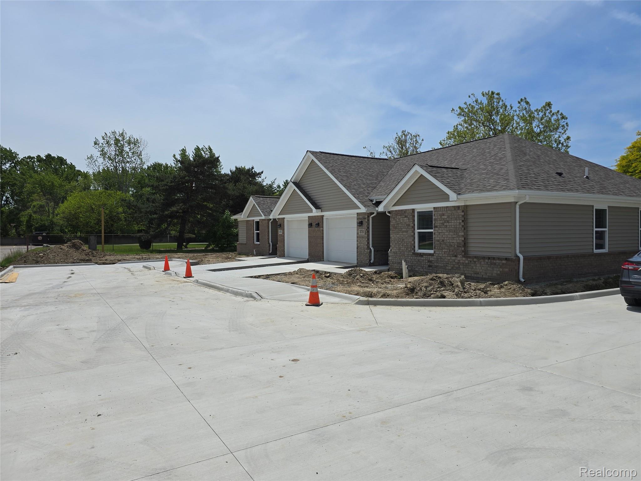18750 14 MILE Road