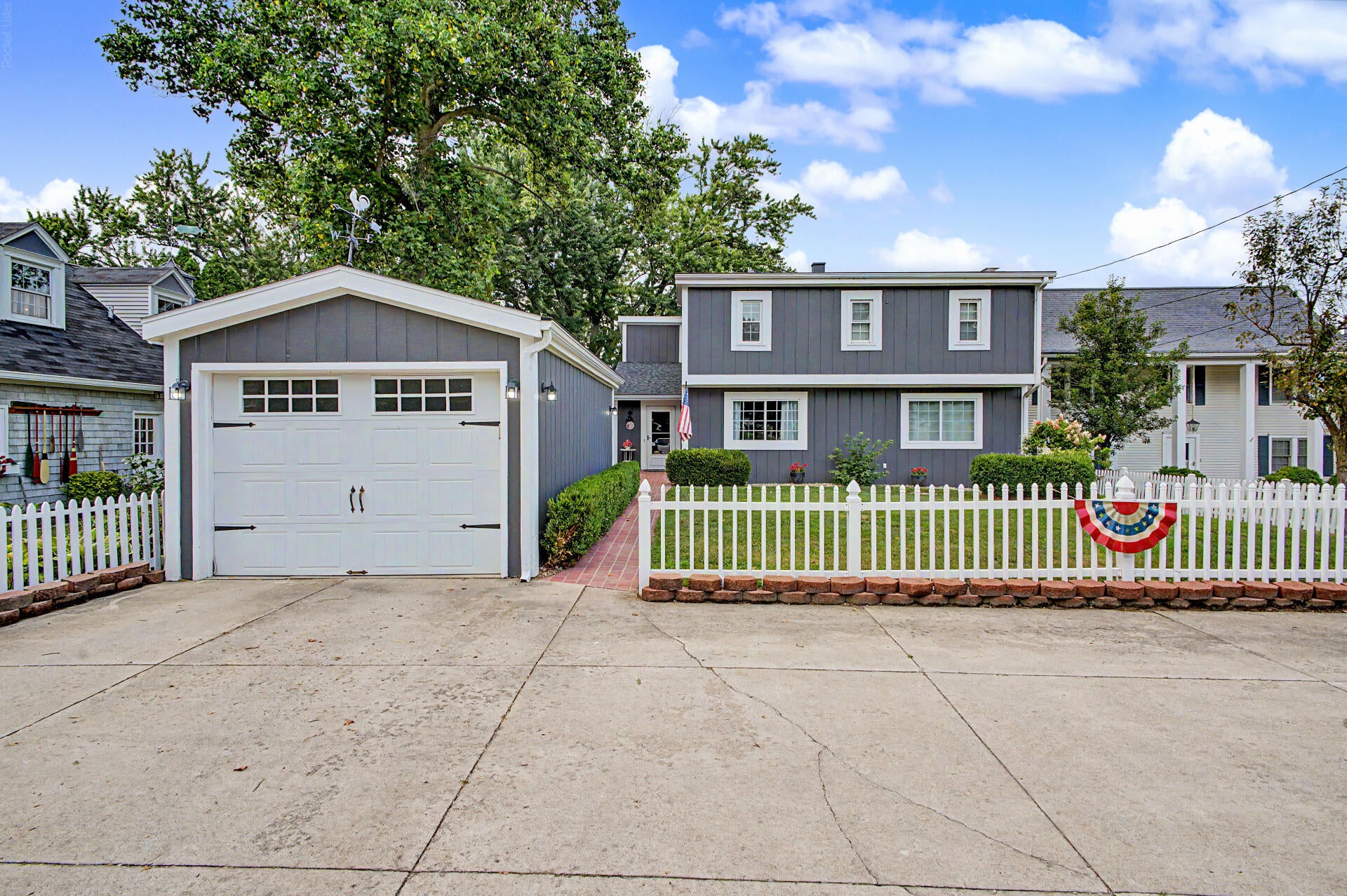 2124 Ash Te Wette Beach Drive
