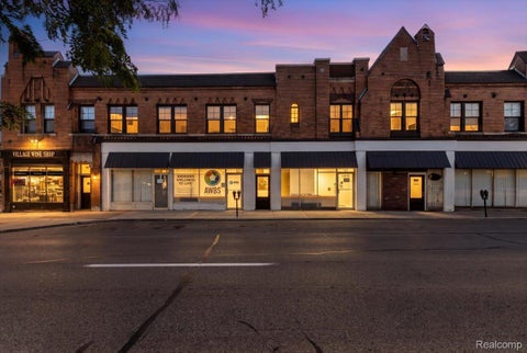 Photo for 15210 E Jefferson Avenue 202