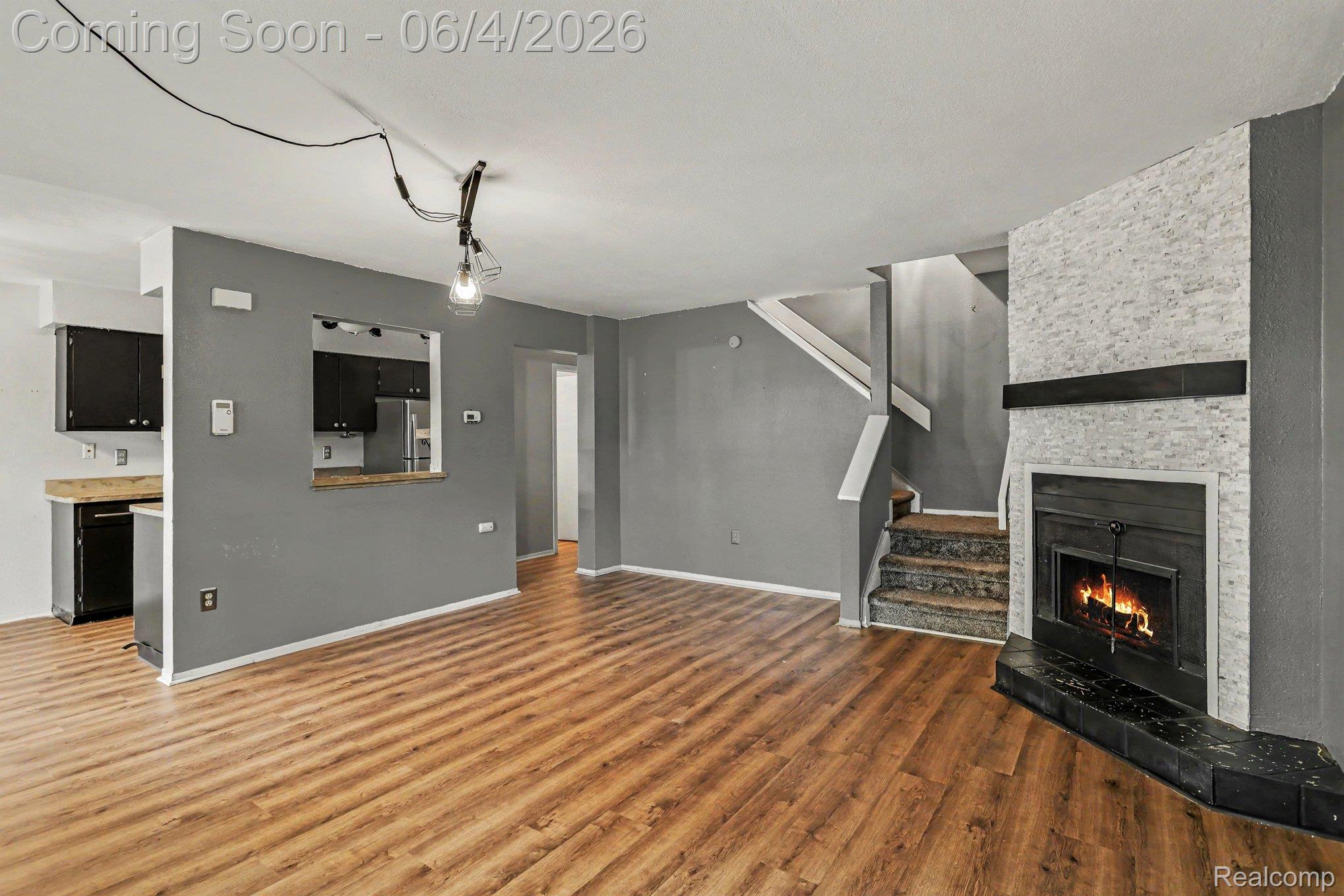 24831 Cashmere Court