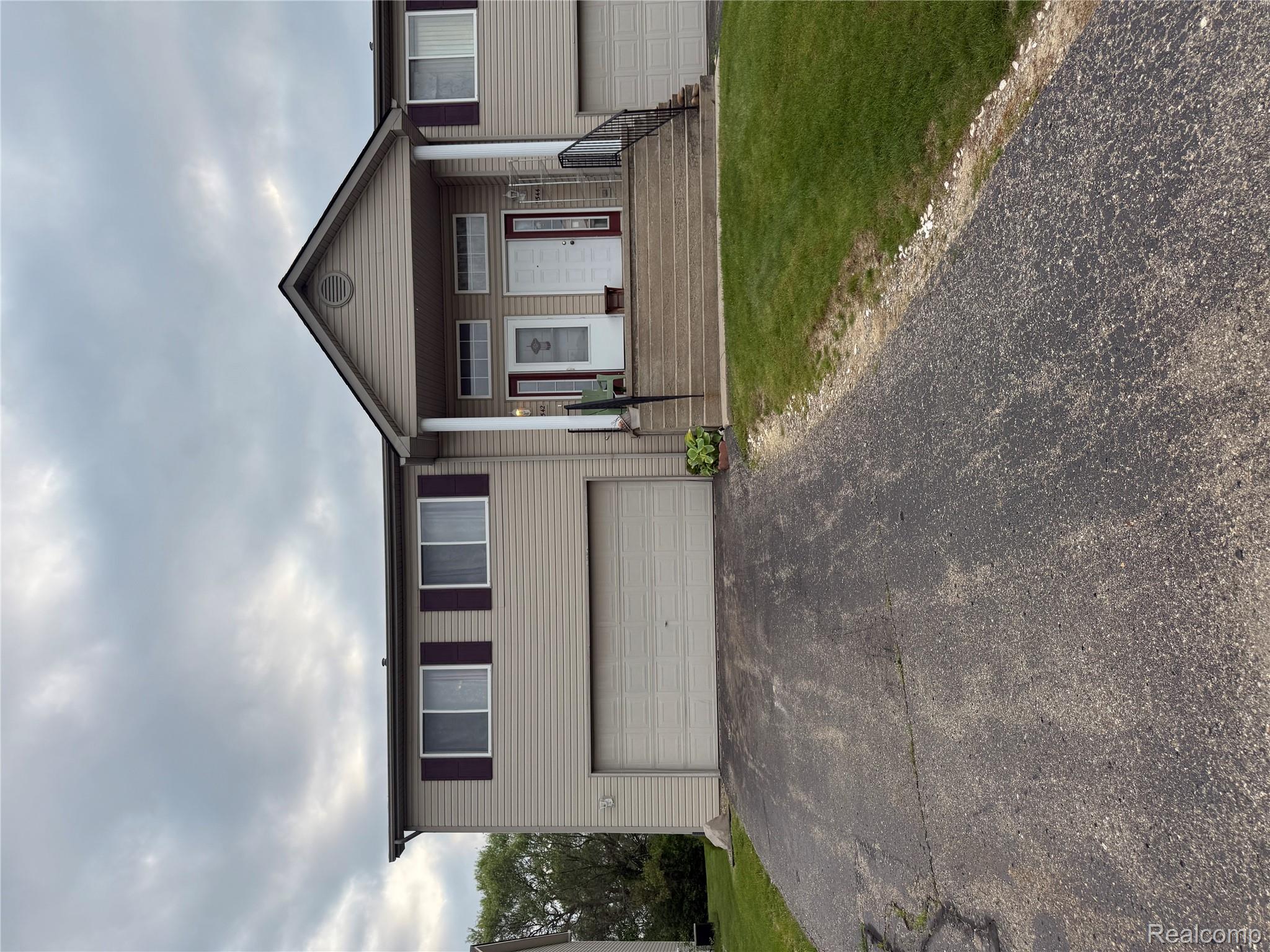 Grand Blanc City, Michigan 48439, United States, 3 Bedrooms Bedrooms, ,3 BathroomsBathrooms,Residential,Active,173351