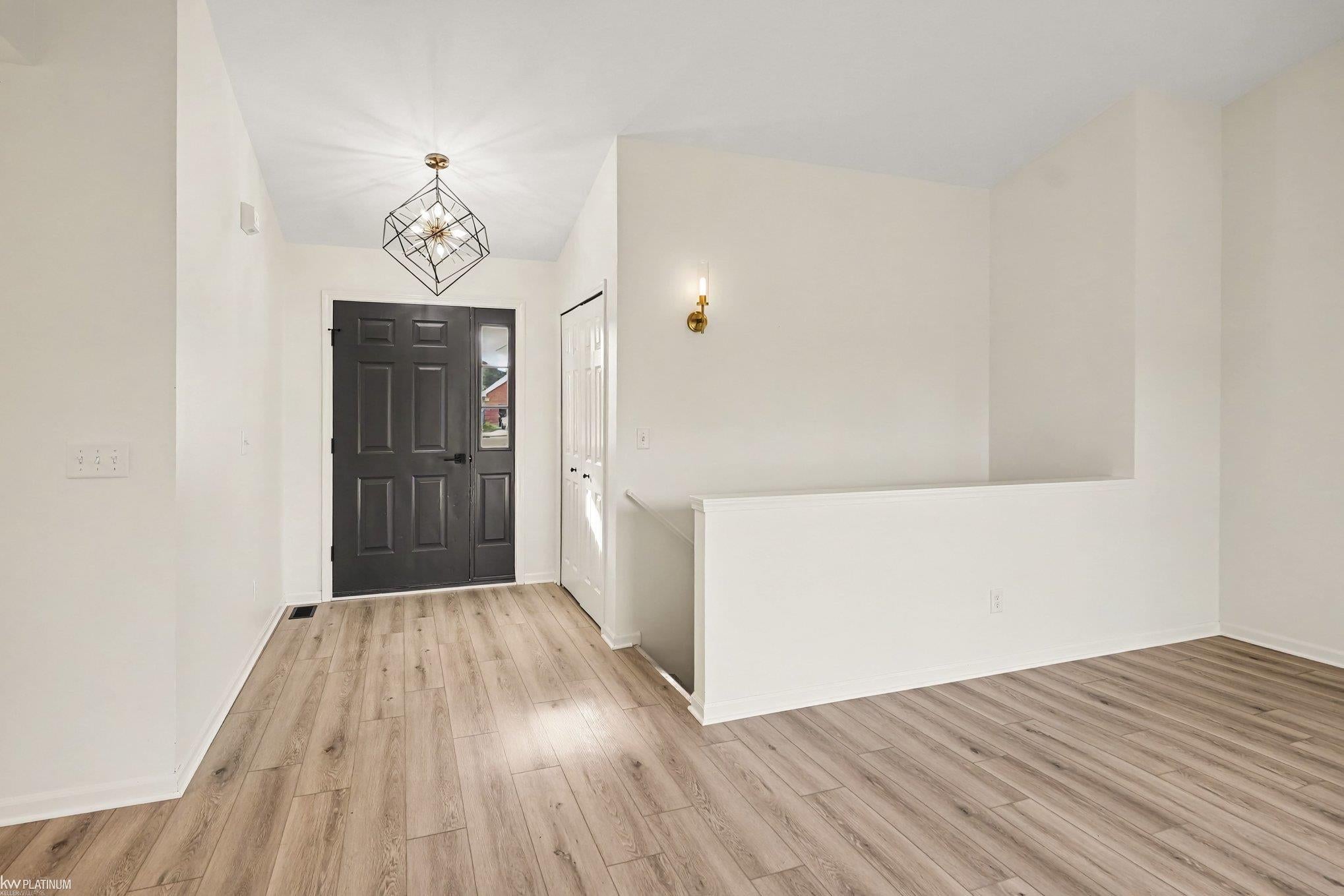 56274 Robin Court