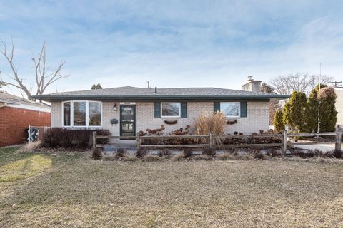 19017 Purlingbrook Street Livonia City MI 48152