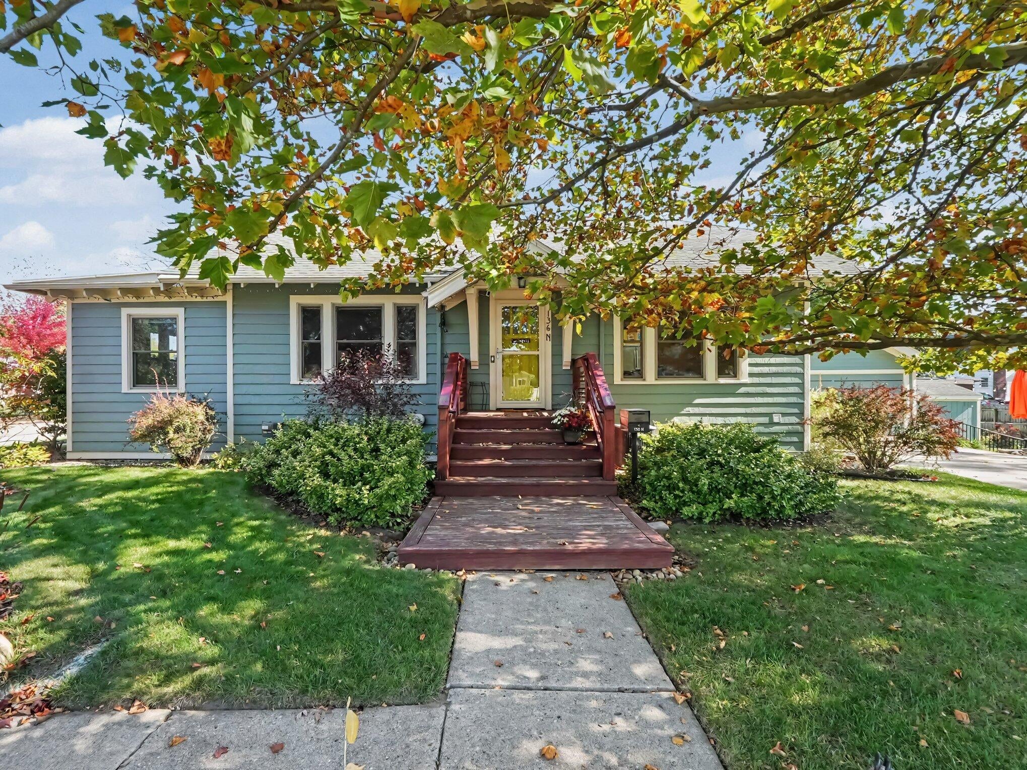 136 N Hagadorn