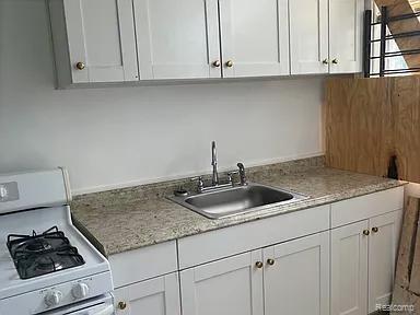 2919 GLENDALE Street