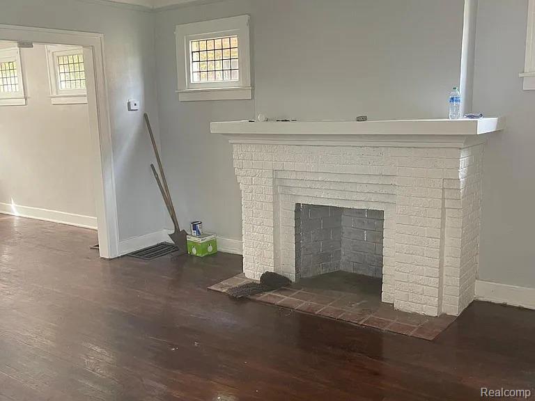 2919 GLENDALE Street