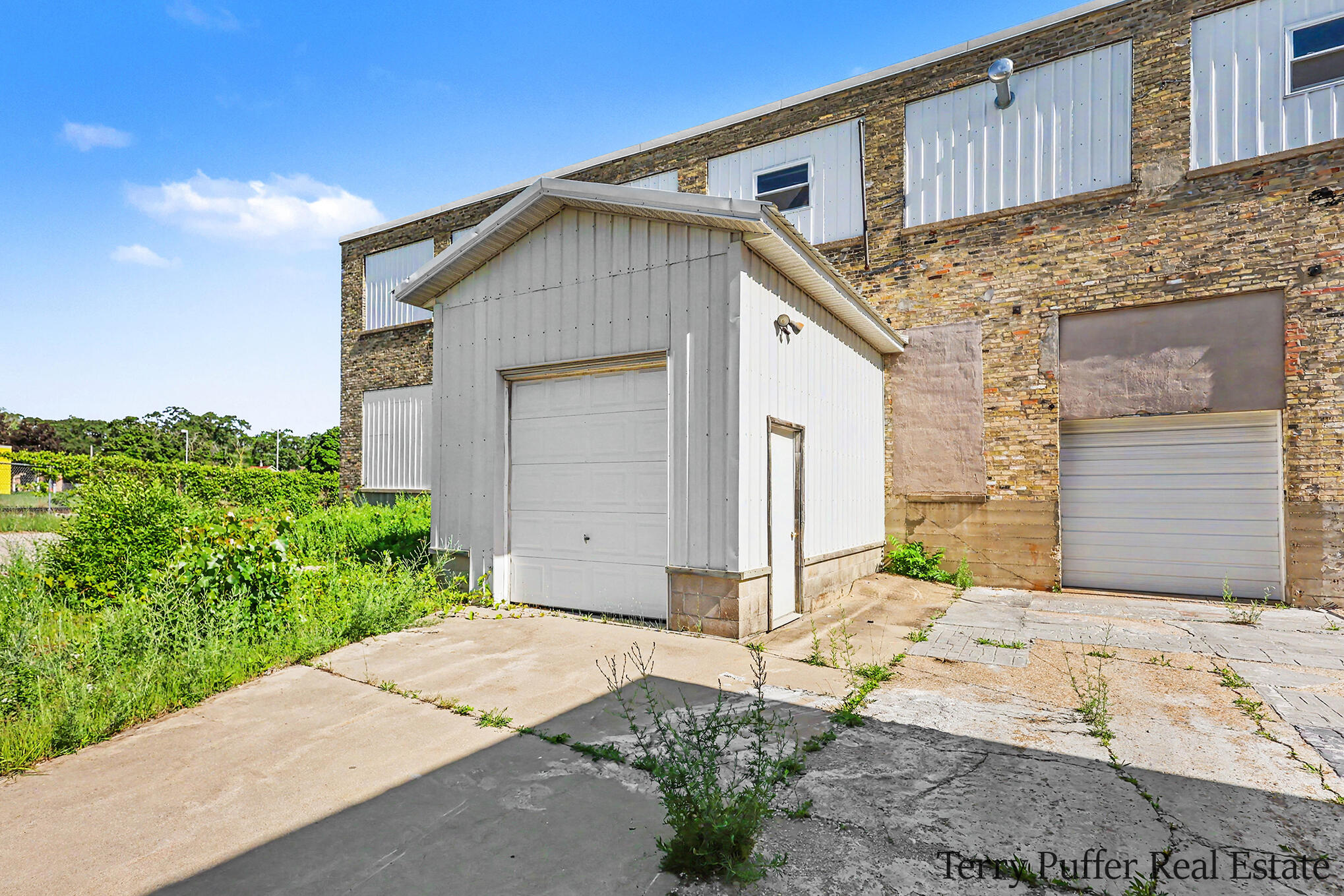 143 W Sherman Boulevard Unit 2
