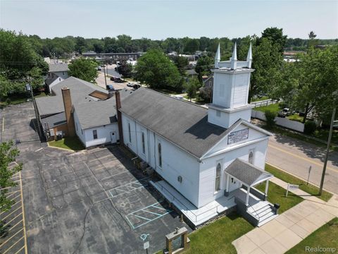 45504 CASS Avenue Utica City MI 48317