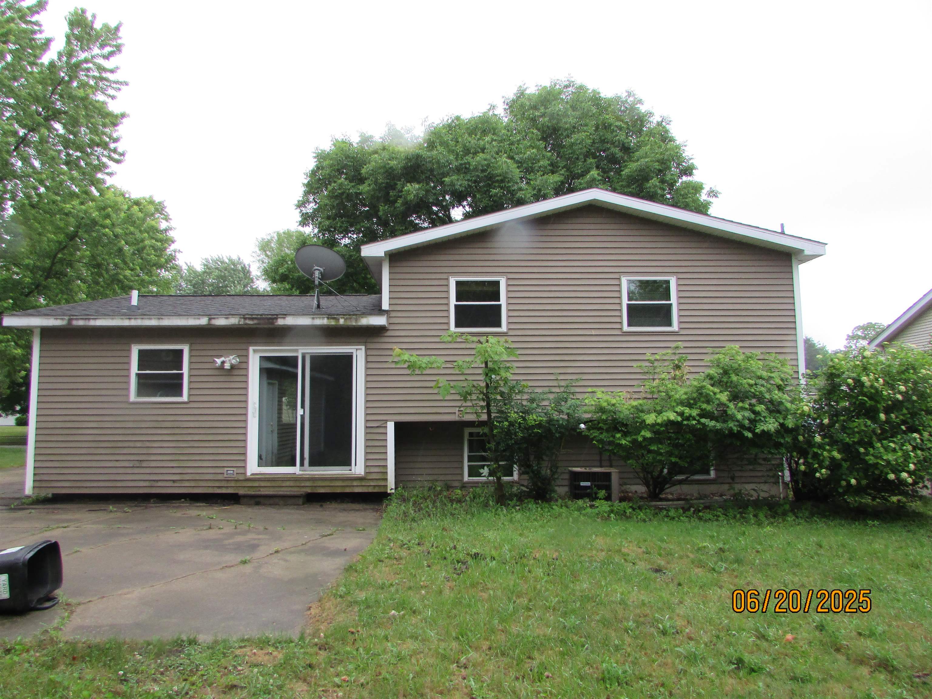 802 Murphy Road