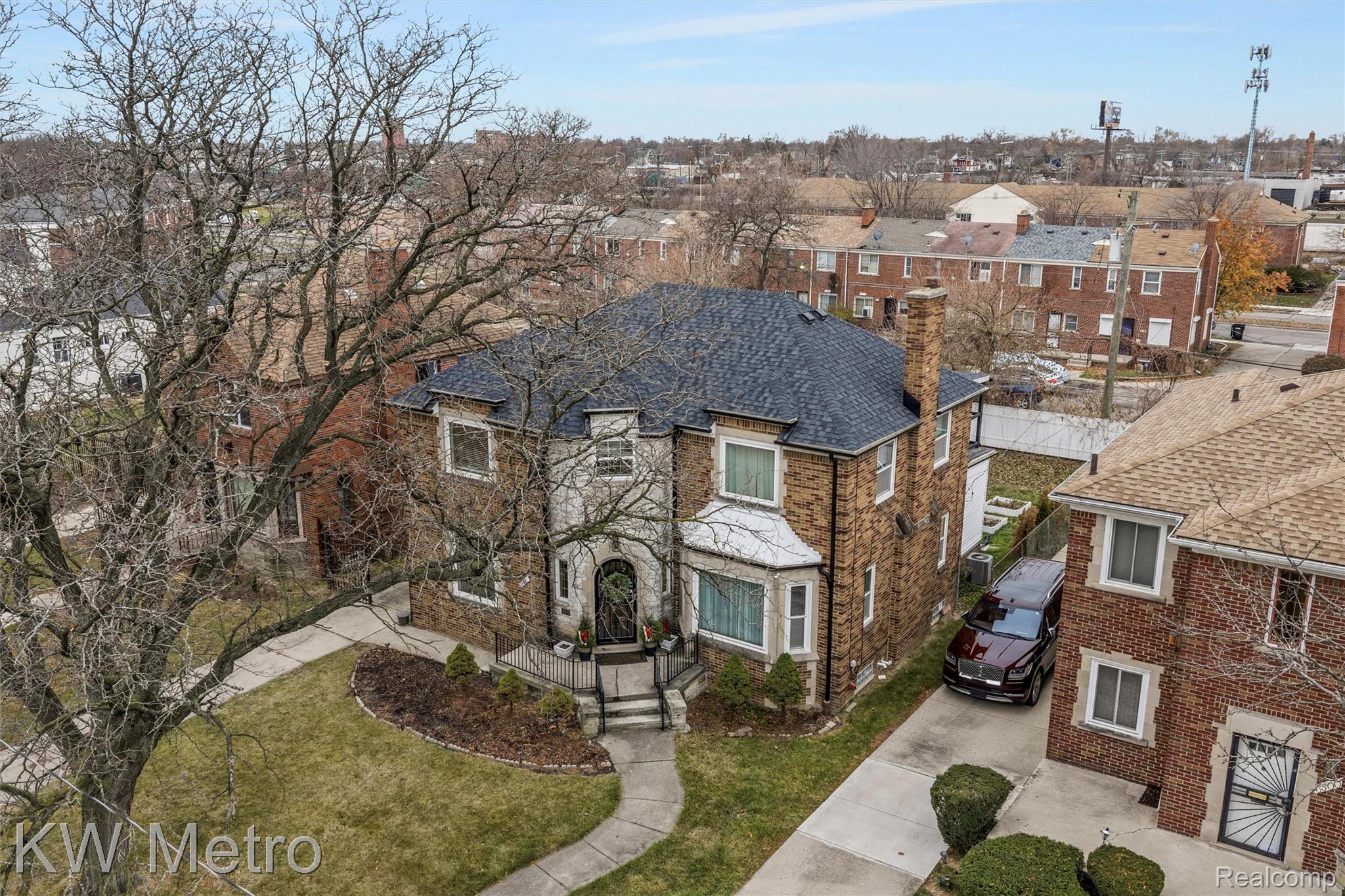 3510 Oakman Boulevard