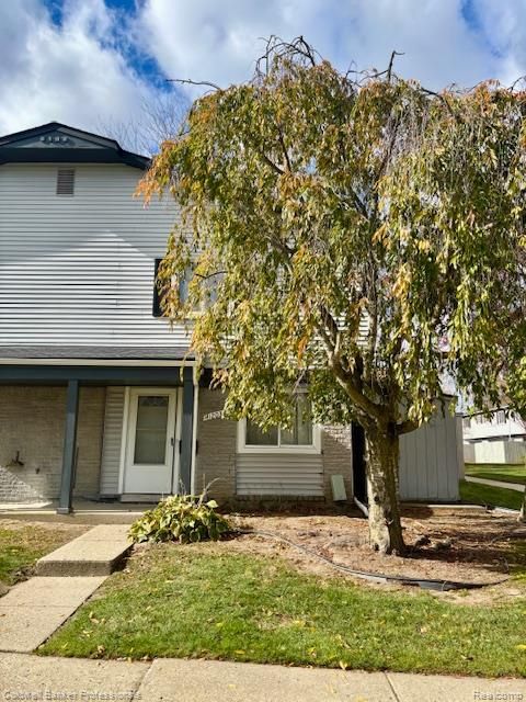 41203 S Woodbury Green Drive Van Buren Charter Township MI 48111