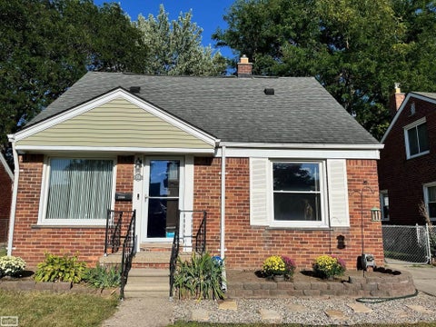 Photo of 1306 N Silvery Lane, Dearborn City, MI 48128 (MLS # 58050220154)