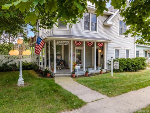 108 College Street Holly Village MI 48442