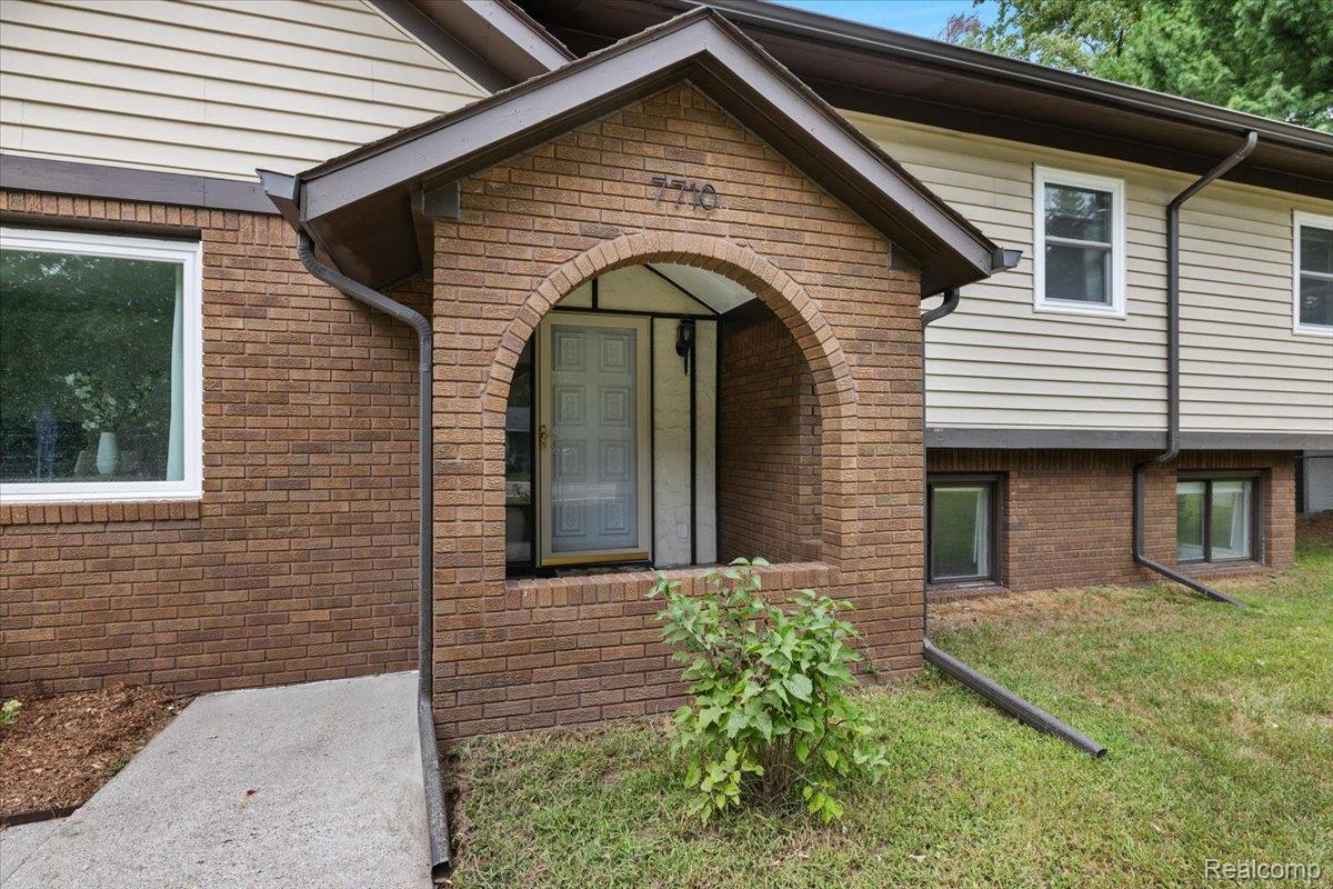 7710 Richardson Road
