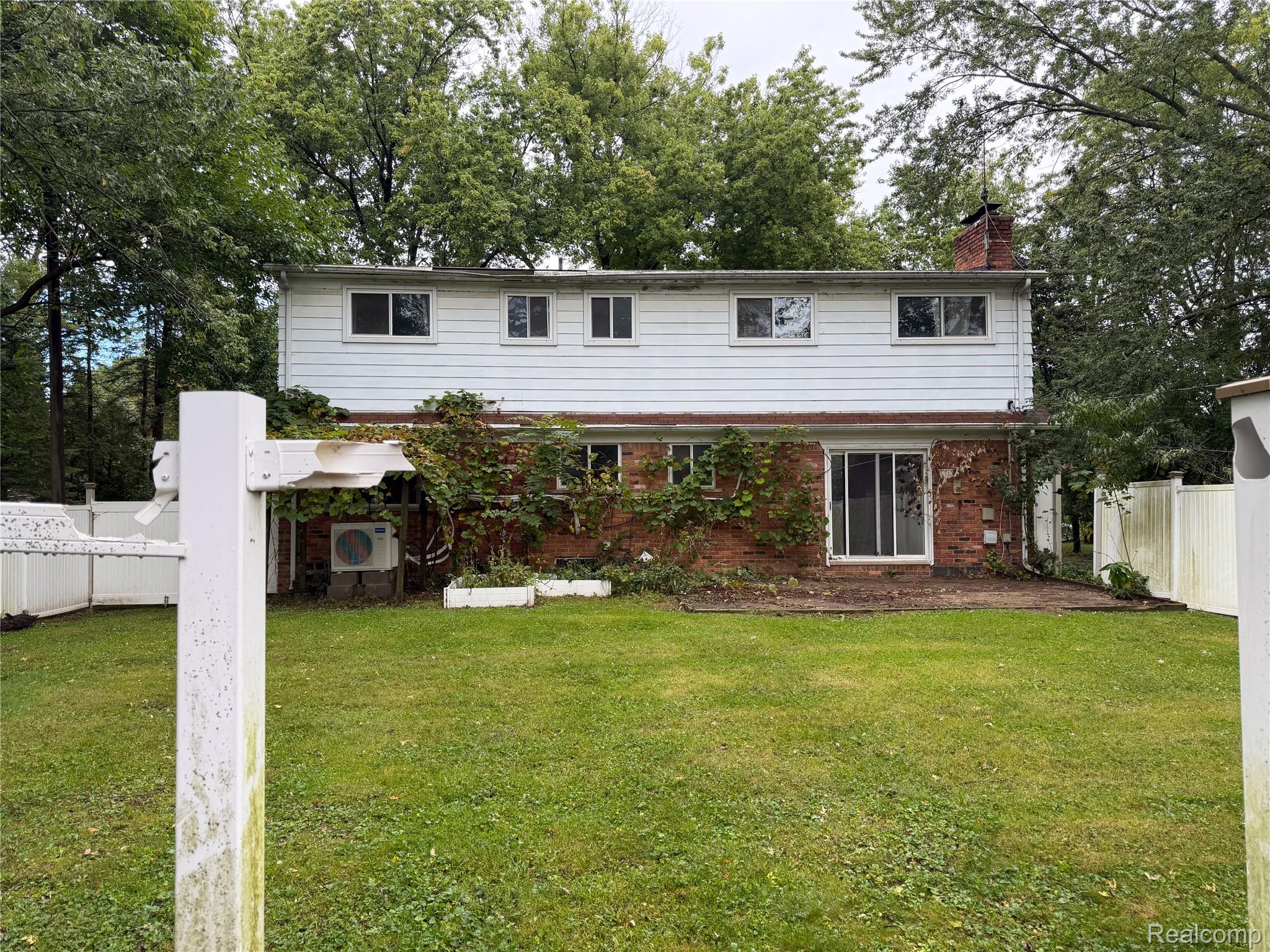 2109 Walton Boulevard