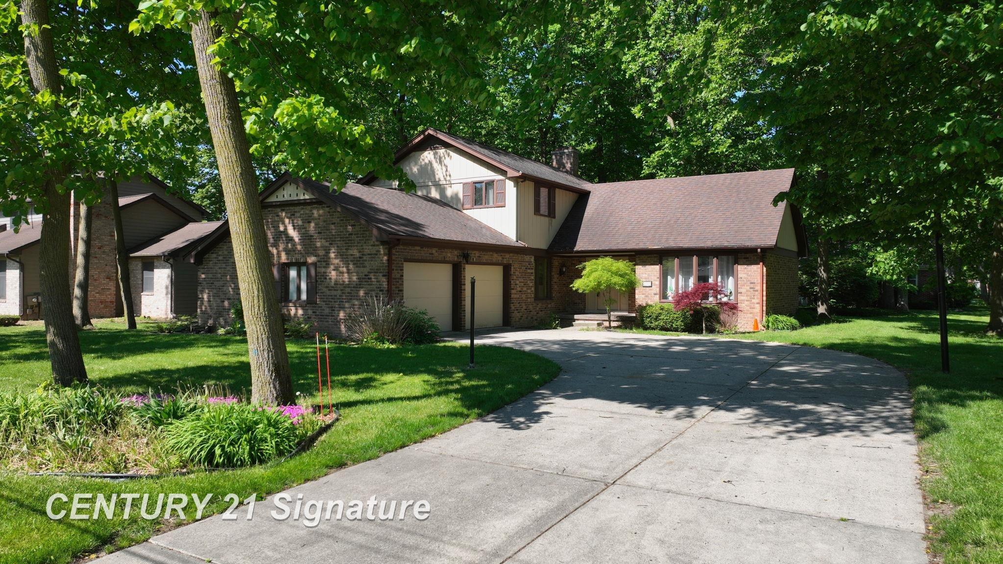 2765 Clairmount Drive
