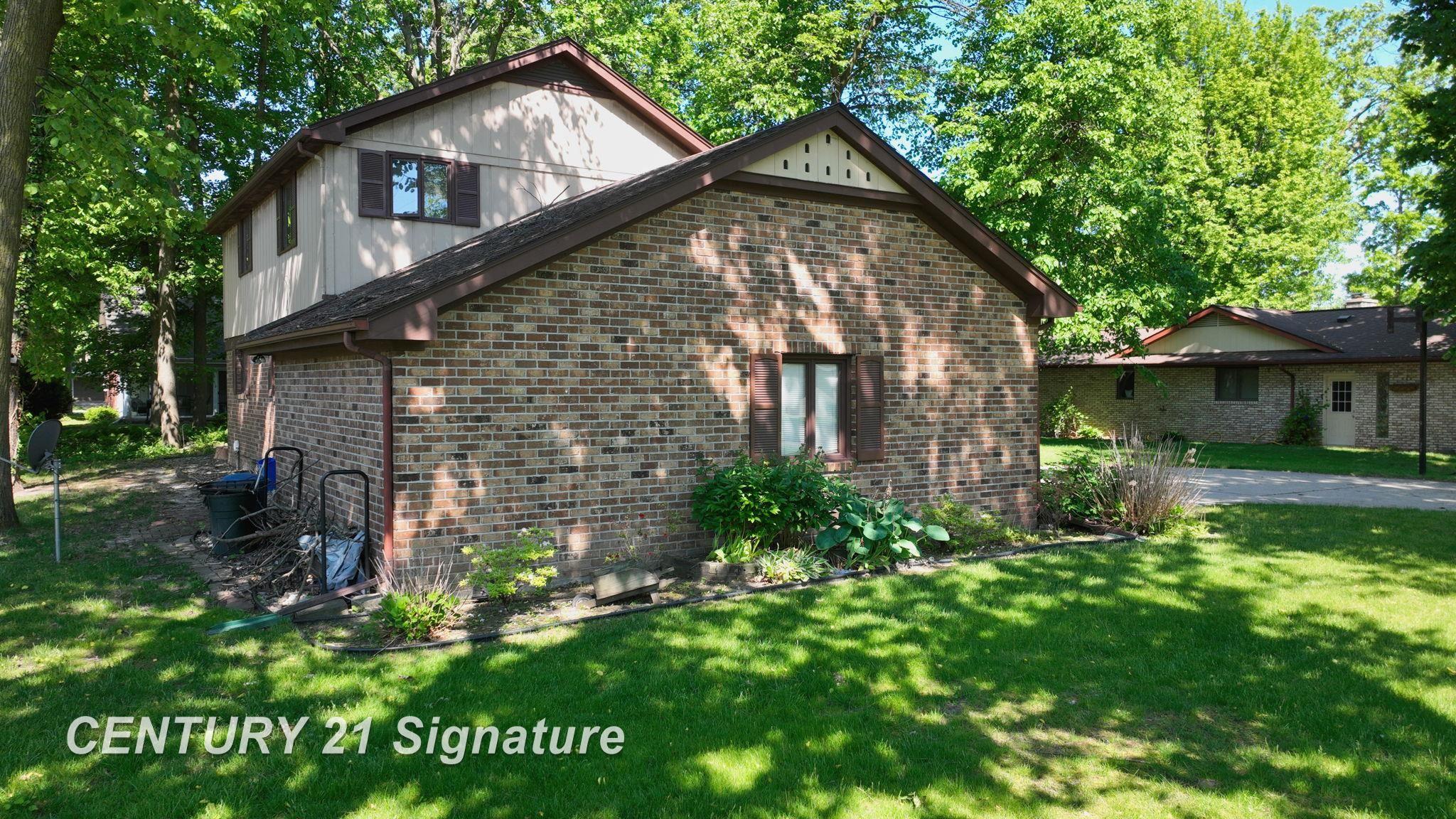 2765 Clairmount Drive