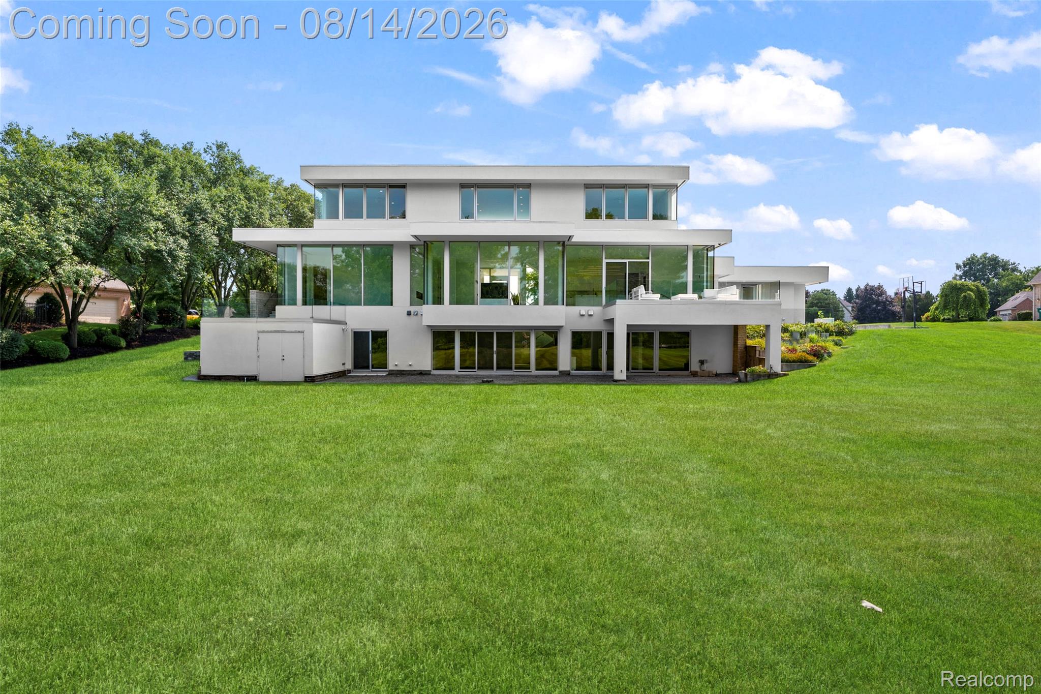 1735 Fairview Court