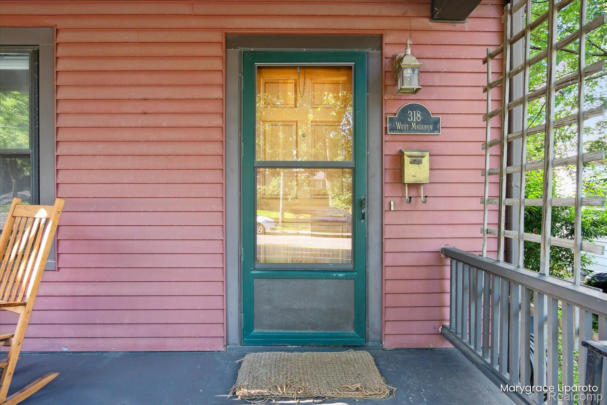 318 W Madison Street