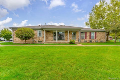 48679 Aberdeen Court Utica City MI 48315