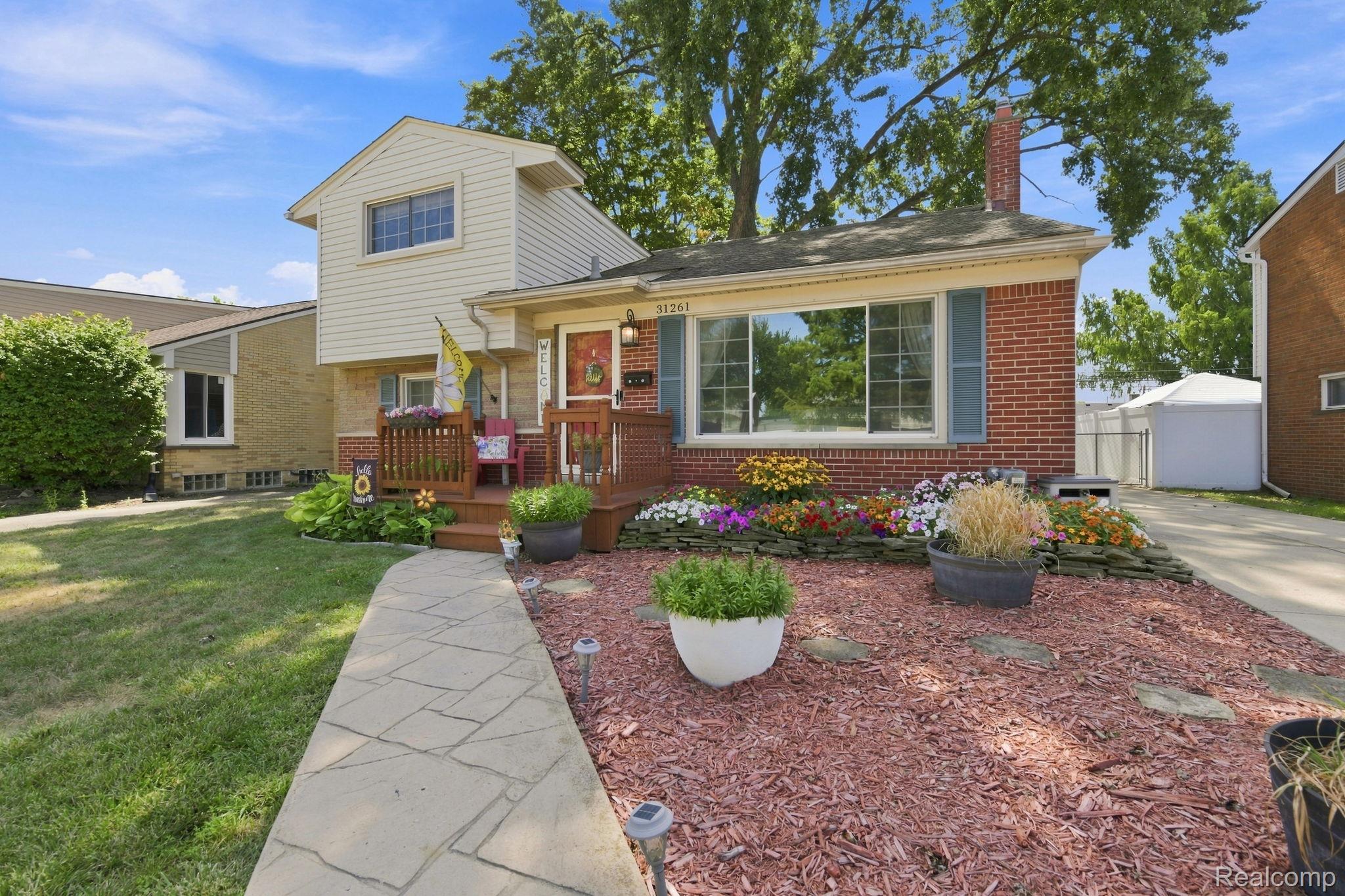 31261 Mackenzie Drive