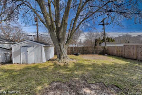 Tiny photo for 547 S Hawthorne Street, Westland City, MI 48186 (MLS # 20251061031)